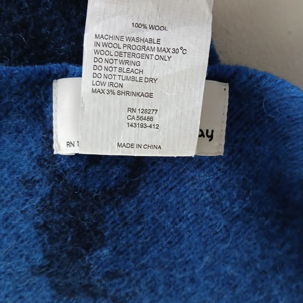 Moods Of Norway Wool Rectangle Scarf Dark Blue - Picture 5 of 6